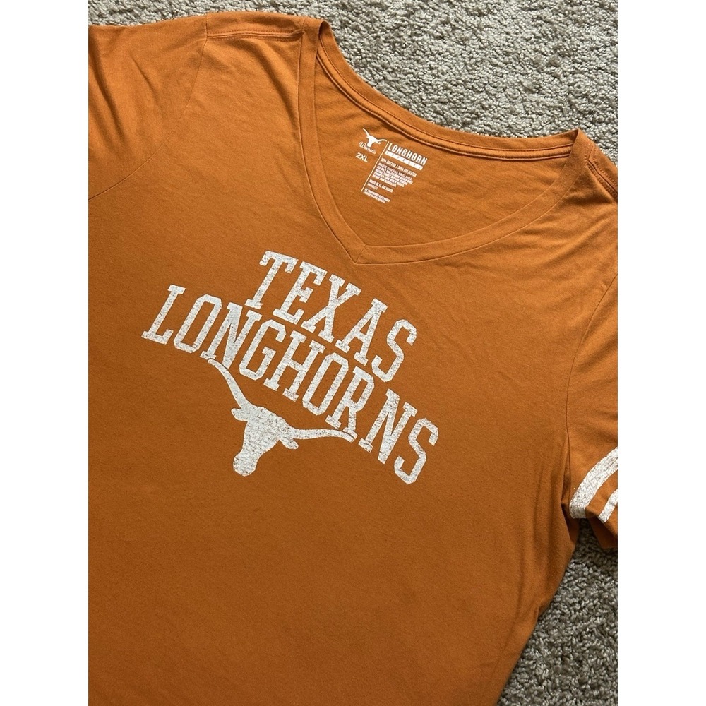 Women's NCAA Texas Longhorns Short Sleeve V Neck Shirt - XXL